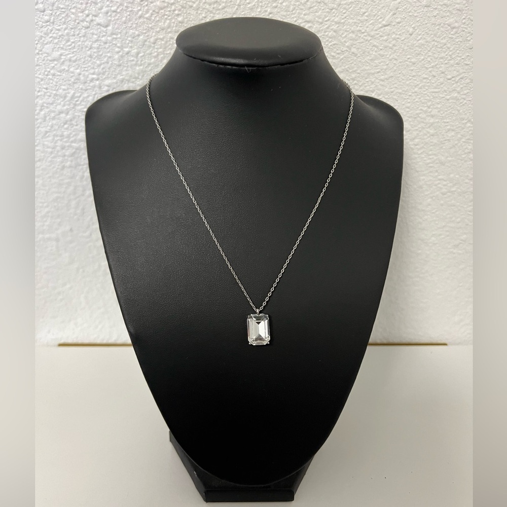 Necklace with Crystal Pendant